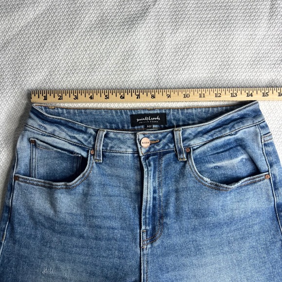 Socialthreads x Risen Jeans Women's 5/27 Blue Distressed Cropped Wide Leg Jeans - Picture 5 of 8